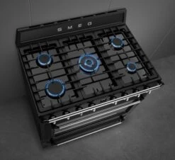 Smeg TR90BL2 - Cocina Línea Victoria En Color Negro 90x60cm 5 Fuegos De Gas -Electrodomésticos Outlet Tienda TR90BL2 5 600px