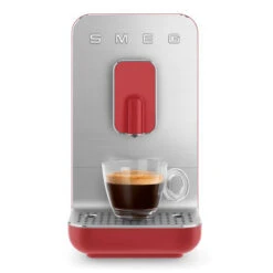 Smeg BCC01RDMEU - Cafetera Súper Automática 19 Bar Cafe Grano/molido Roja