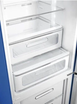 Smeg FAB32RBE5 - Frigorífico 196,8x60,1cm 50's Style Azul Clase D -Electrodomésticos Outlet Tienda smeg fab32rbe5 frigorifico 196 8x60 1cm 50 s style azul clase d 0045407 600px