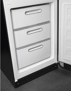 Smeg FAB32RBL5 - Frigorífico Combi 196,8x60,1cm 50's Style D Negro -Electrodomésticos Outlet Tienda smeg fab32rbl5 frigorifico combi 196 8x60 1cm 50 s style a negro 0045102 600px