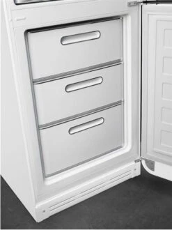 Smeg FAB32RWH5 - Frigorífico Combi 196,8x60,1cm 50's Style Blanco D -Electrodomésticos Outlet Tienda smeg fab32rwh5 frigorifico combi 196 8x60 1cm 50 s style blanco d 0045228 600px