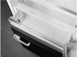 Smeg FAB38RBL5 - Frigorífico Combi 205x70,6cm NoFrost Negro E 9 Smeg FAB38RBL5 - Frigorífico Combi 205x70,6cm NoFrost Negro E -Electrodomésticos Outlet Tienda smeg fab38rbl5 frigorifico combi 205x70 6cm nofrost negro e 0046071 600px