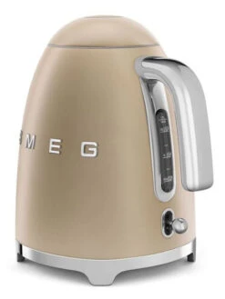 Smeg KLF03CHMEU - Hervidor 50's Style 1,7L Oro Mate -Electrodomésticos Outlet Tienda smeg klf03chmeu hervidor 50 s style 1 7l oro mate 0045600 600px
