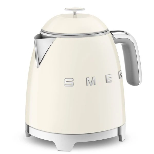 Smeg KLF05CREU - Hervidor Crema Estilo Años 50 0.8 Litros 3 Smeg KLF05CREU - Hervidor Crema Estilo Años 50 0.8 Litros - Imagen 3