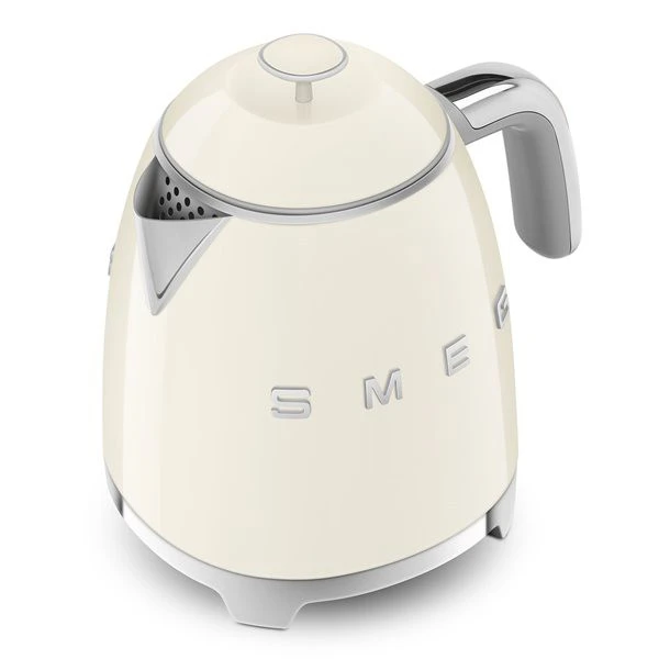 Smeg KLF05CREU - Hervidor Crema Estilo Años 50 0.8 Litros 5 Smeg KLF05CREU - Hervidor Crema Estilo Años 50 0.8 Litros - Imagen 5