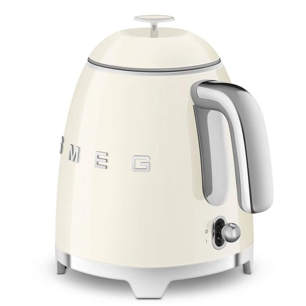 Smeg KLF05CREU - Hervidor Crema Estilo Años 50 0.8 Litros 6 Smeg KLF05CREU - Hervidor Crema Estilo Años 50 0.8 Litros - Imagen 6