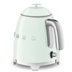Smeg KLF05PGEU - Mini Hervidor Verde Estilo Años 50 0.8 Litros 15 Smeg KLF05PGEU - Mini Hervidor Verde Estilo Años 50 0.8 Litros -Electrodomésticos Outlet Tienda smeg klf05pgeu mini hervidor verde estilo anos 50 0 8 litros 0057900 600px