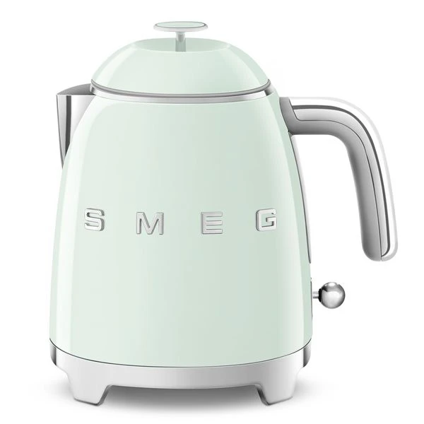 Smeg KLF05PGEU - Mini Hervidor Verde Estilo Años 50 0.8 Litros 1 Smeg KLF05PGEU - Mini Hervidor Verde Estilo Años 50 0.8 Litros