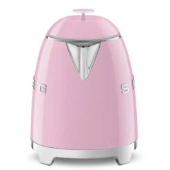 Smeg KLF05PKEU - Mini Hervidor Rosa Estilo Años 50 0.8 Litros 12 Smeg KLF05PKEU - Mini Hervidor Rosa Estilo Años 50 0.8 Litros -Electrodomésticos Outlet Tienda smeg klf05pkeu mini hervidor rosa estilo anos 50 0 8 litros 0057846 600px