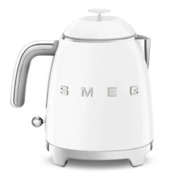 Smeg KLF05WHEU - Mini Hervidor Blanco Estilo Años 50 0.8 Litros 13 Smeg KLF05WHEU - Mini Hervidor Blanco Estilo Años 50 0.8 Litros -Electrodomésticos Outlet Tienda smeg klf05wheu mini hervidor blanco estilo anos 50 0 8 litros 0057834 600px