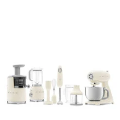 SMEG SMF03CREU - Robot Cocina 10 Velocidades 4,8l 800W Color Crema -Electrodomésticos Outlet Tienda smeg smf03creu robot cocina 10 velocidades 4 8l 800w color crema 0025488 600px